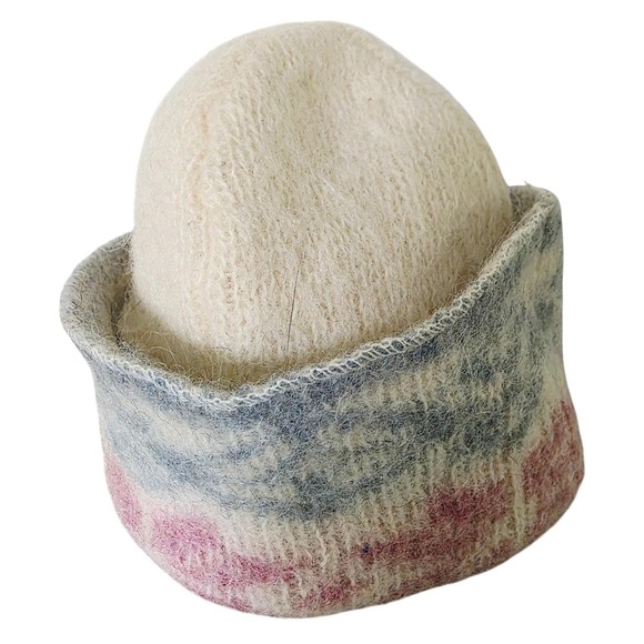 Vintage Samband of Iceland Wool Hat Fair Isle Knit Beanie Cap Cream Blue Pink main image 8